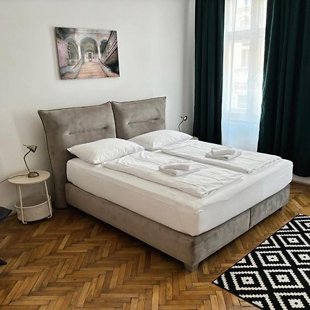 Casa Nostra - Schoene 3-Zimmerwohnung Am Augarten Wina Bagian luar foto