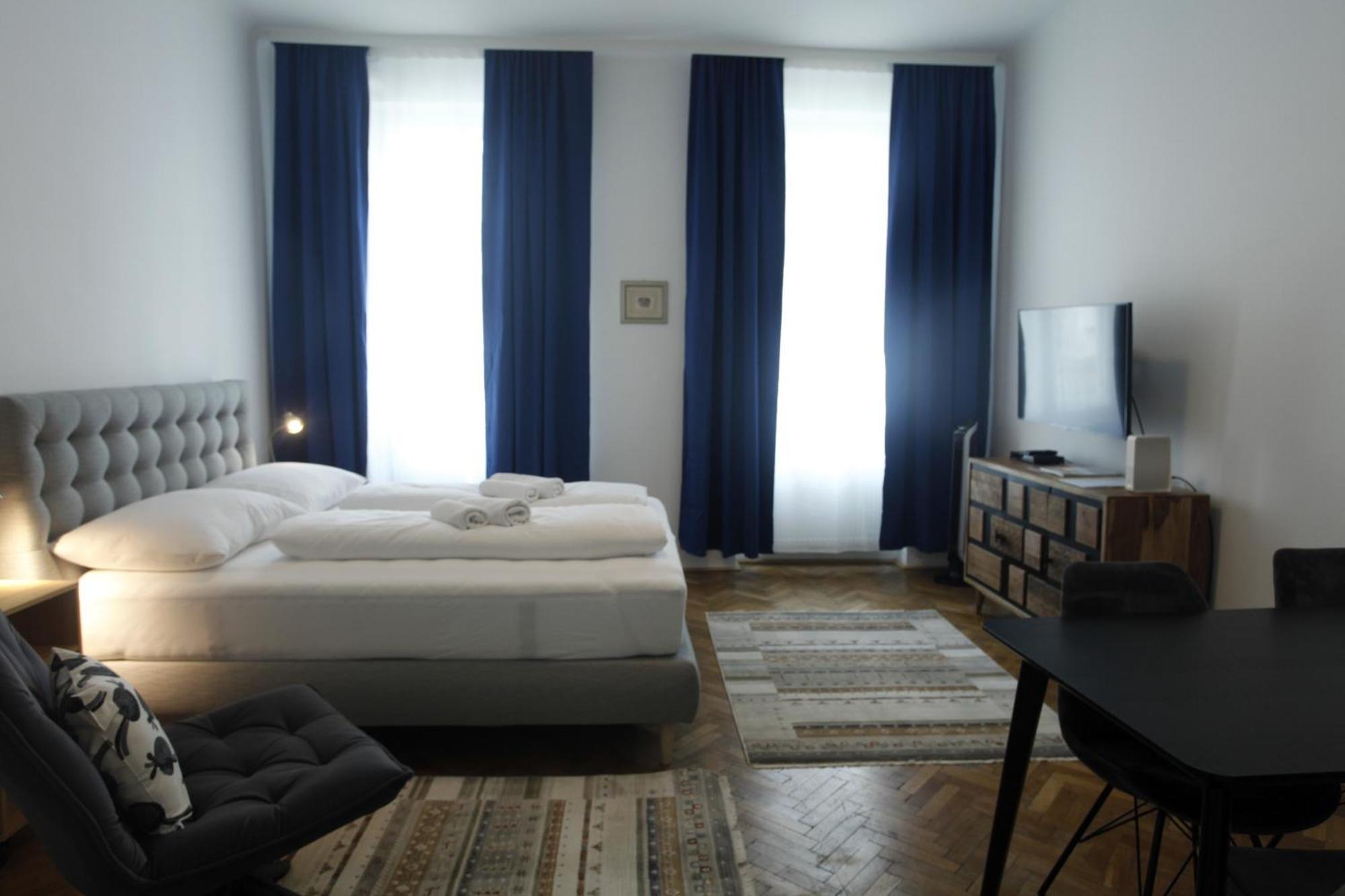 Casa Nostra - Schoene 3-Zimmerwohnung Am Augarten Wina Bagian luar foto