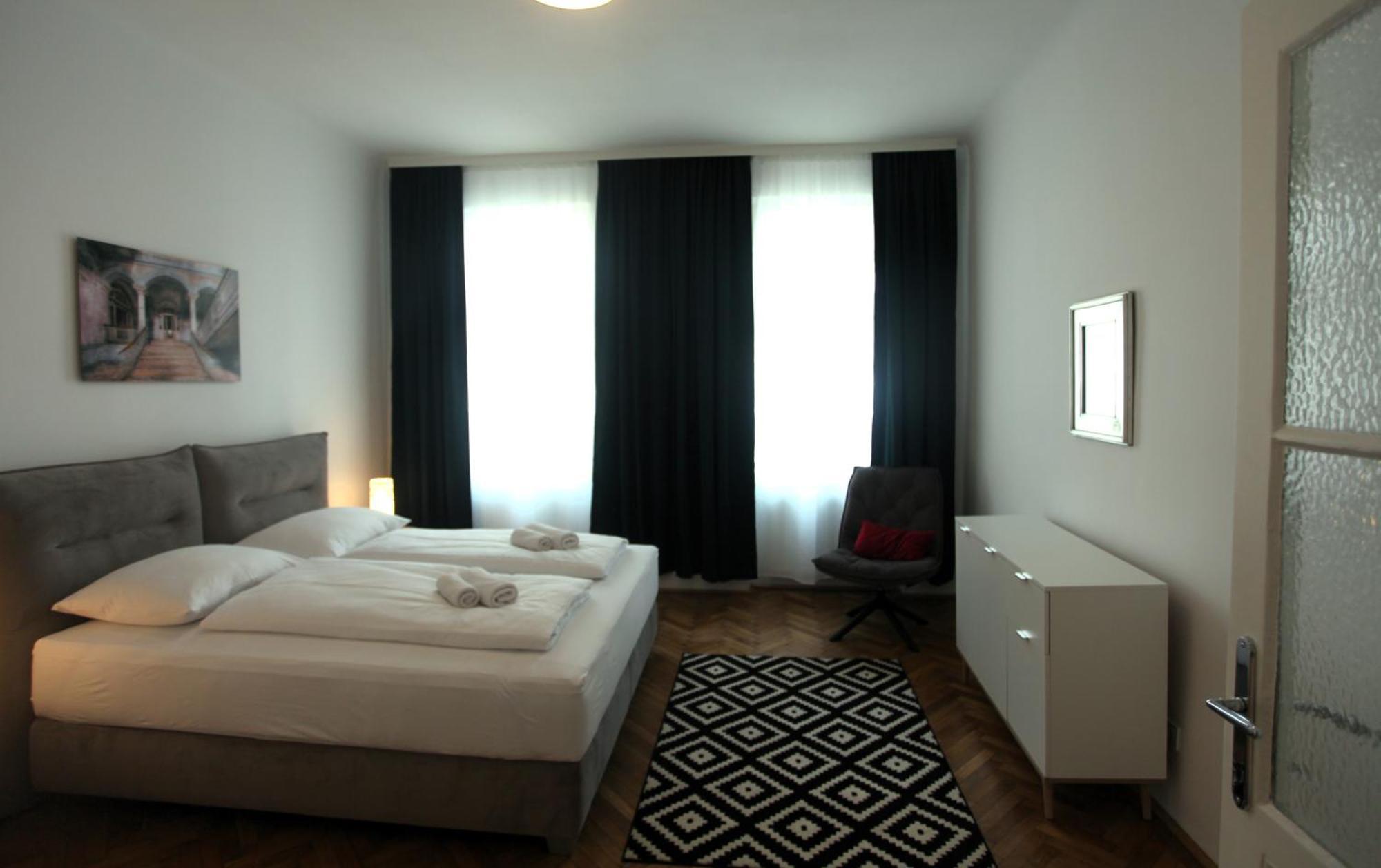 Casa Nostra - Schoene 3-Zimmerwohnung Am Augarten Wina Bagian luar foto