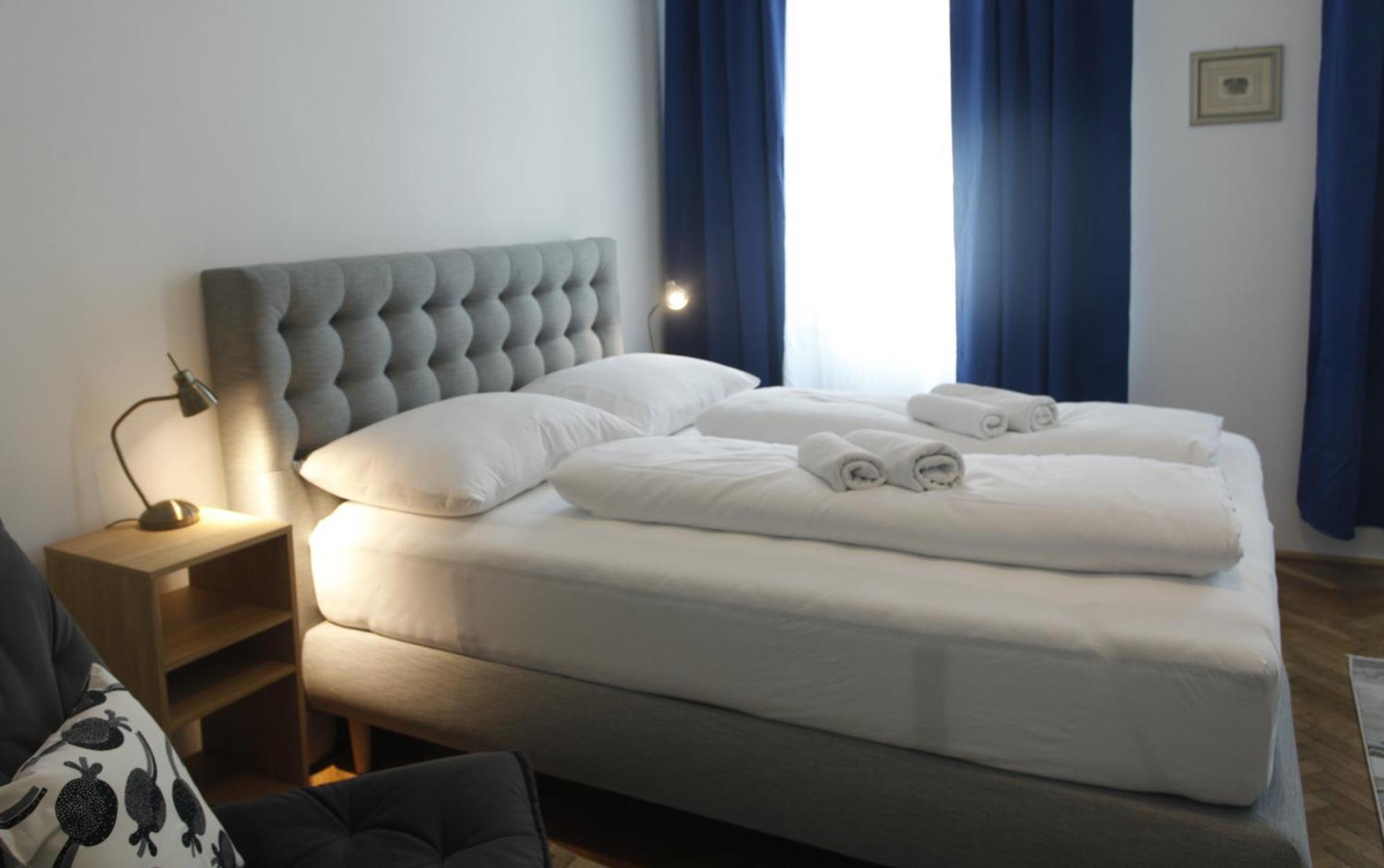 Casa Nostra - Schoene 3-Zimmerwohnung Am Augarten Wina Bagian luar foto