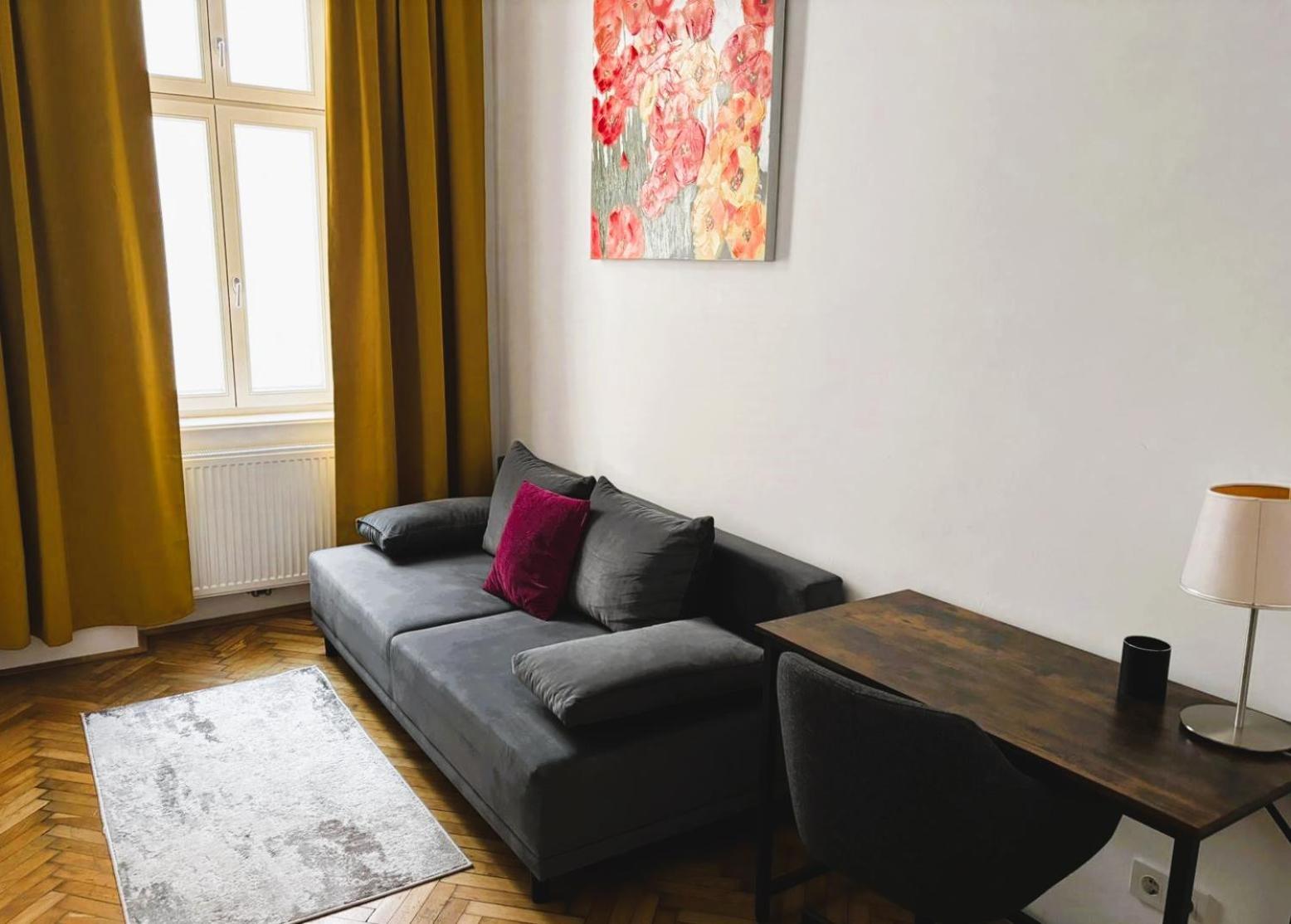Casa Nostra - Schoene 3-Zimmerwohnung Am Augarten Wina Bagian luar foto